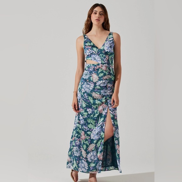 ASTR the Label Ruched Floral Cutout Maxi Dress in Teal Purple Multi Floral NWT S - Picture 3 of 13